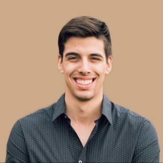 Headshot of Giovanni Segar
